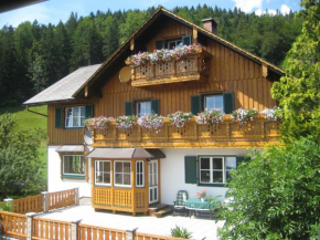 Гостиница Haus Schrei, Грюндльзее